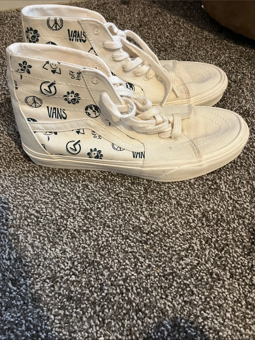 Vans Women's Cream High-Top Canvas Sneakers with Black Graphic Print SZ 9.5